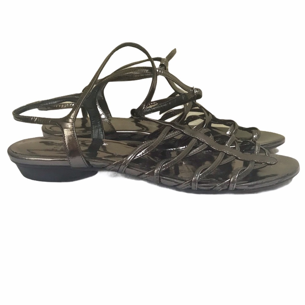 Stuart Weitzman Strappy Leather Buckle Flat Sandals Neutral Slides Shoes Casual